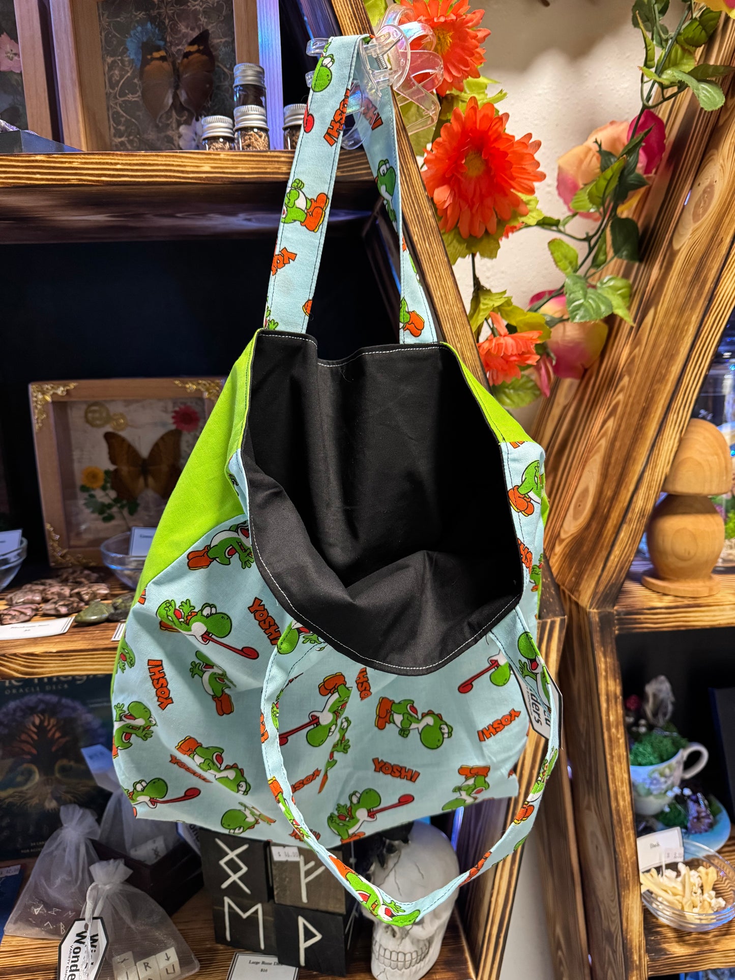 Small yoshi theme tote bag