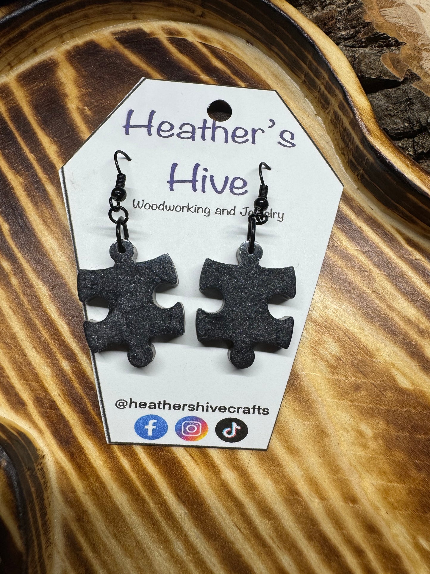 Puzzle piece resin earrings-2