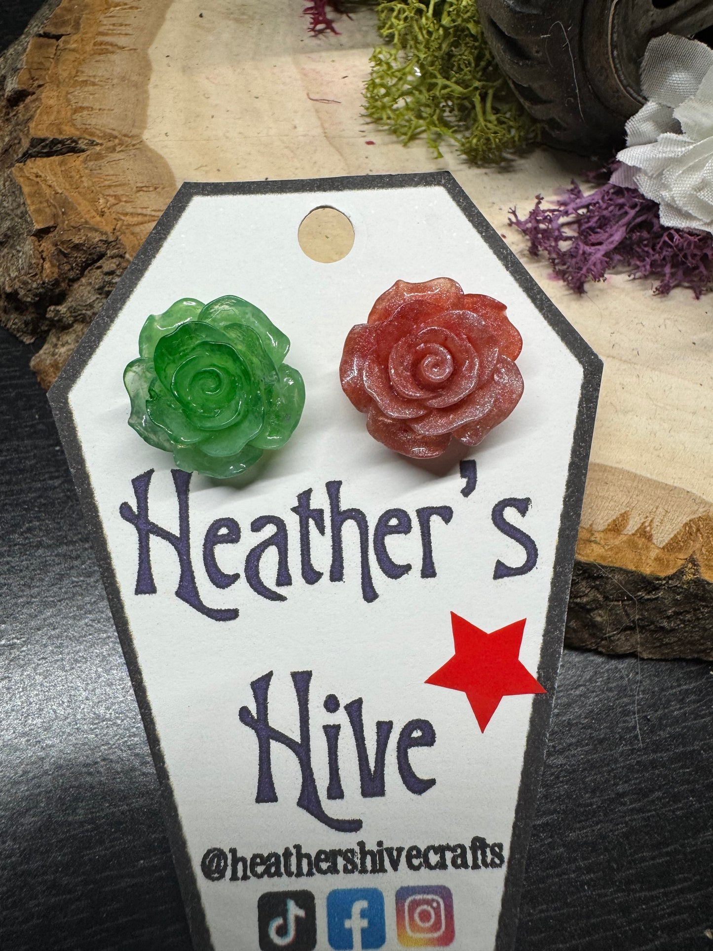 Resin rose stud earrings-gr