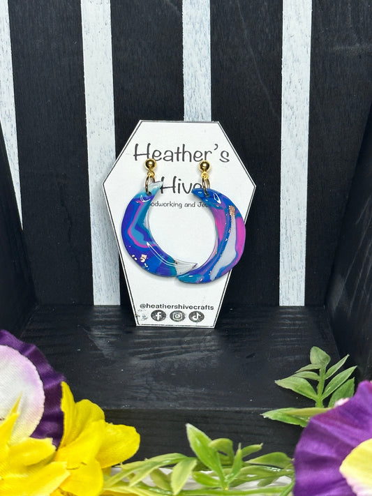 Crescent moon dangle earrings-dk