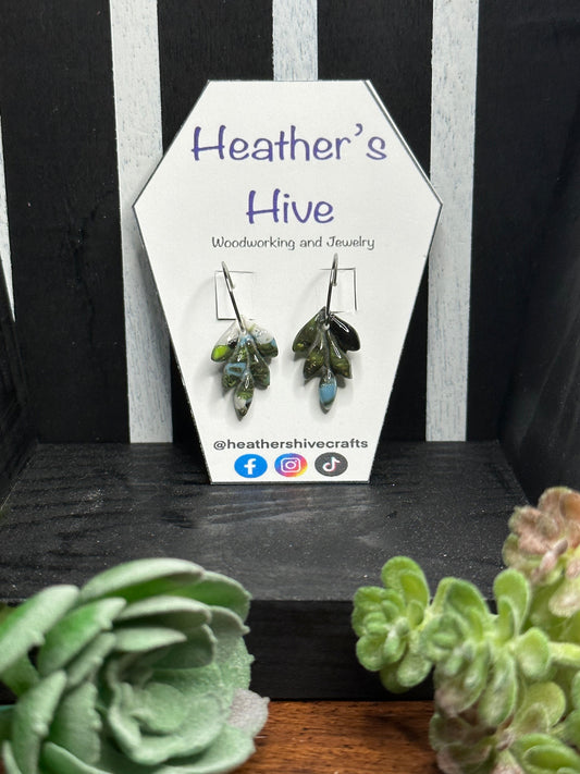 Leaf hoop dangle earrings-earthy